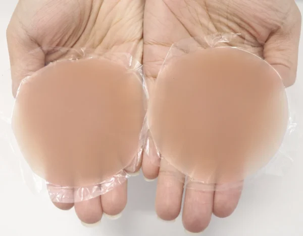 S7c03aff89e75414db59d7a5b41036b4da-1.webp Round Shape Reusable Silicone Nipple Covers Invisible Seamless Breast Petals No Show Full Coverage Nip Pasties Sticky Bra